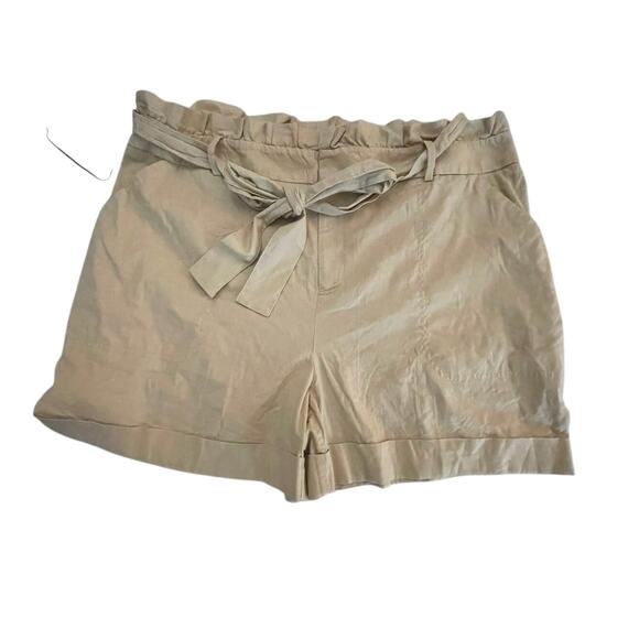 Ava & Viv Shorts | Size 20W | Paperbag Waist Belted | Plus Size Beige | NWOT - Picture 1 of 10